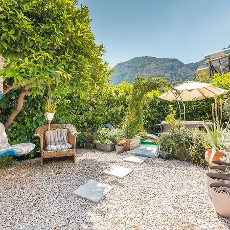 Case de vacanță Di Lucia Sálakos